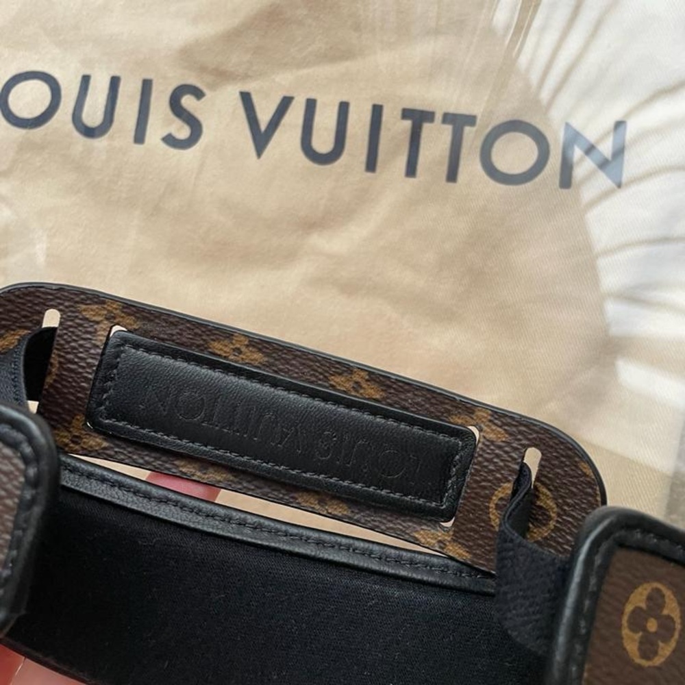 Vuitton limited face mask shield - Picture 3 of 5